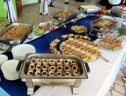 Delicije od šljiva u holu OŠ Sirač Delicije od šljiva u holu OŠ Sirač