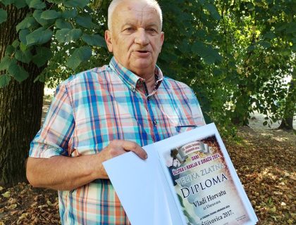 Vlado Horvat - velika zlatna diploma za šljivovicu iz 2017. godine Vlado Horvat - velika zlatna diploma za šljivovicu iz 2017. godine